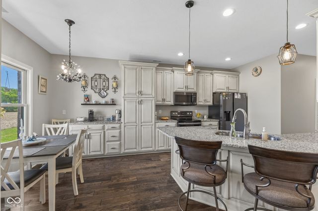10049 N Mill Run Drive, Monrovia, IN 46157