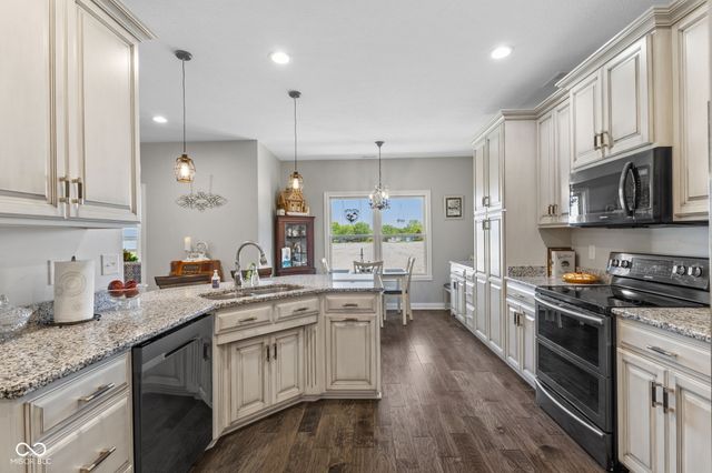 10049 N Mill Run Drive, Monrovia, IN 46157