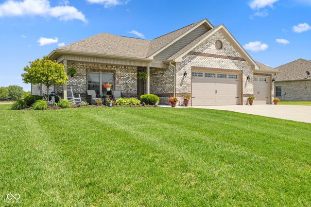 10049 N Mill Run Drive, Monrovia, IN 46157