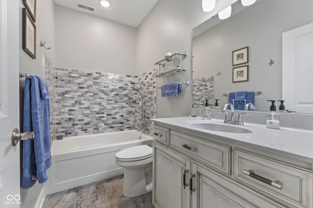 10049 N Mill Run Drive, Monrovia, IN 46157