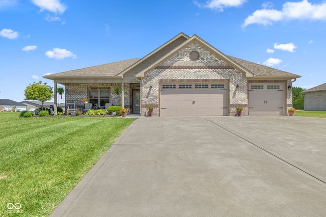 10049 N Mill Run Drive, Monrovia, IN 46157