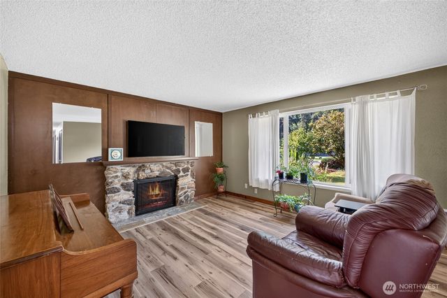 11513 108th Street SW, Tacoma, WA 98498
