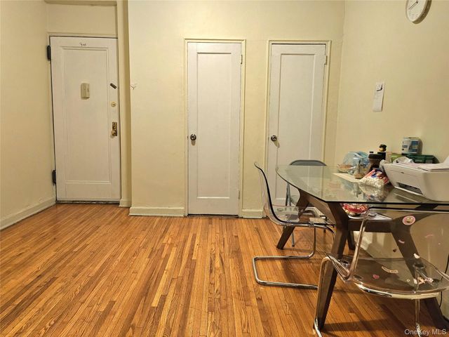 112-25 34 Avenue H, Corona, NY 11368