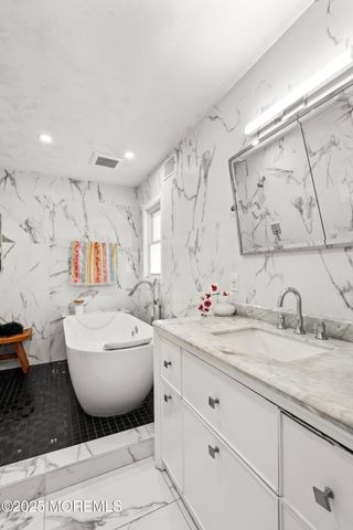 2264 Whitesville Road, Toms River, NJ 08755