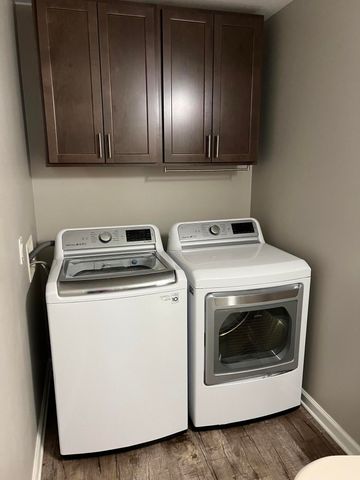 1207 E Oak Drive, Fenton, MI 48430