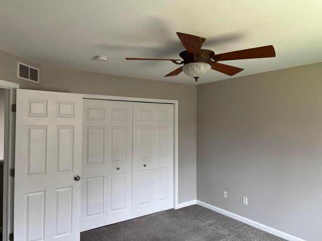 1207 E Oak Drive, Fenton, MI 48430