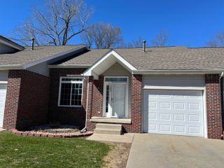 1207 E Oak Drive, Fenton, MI 48430