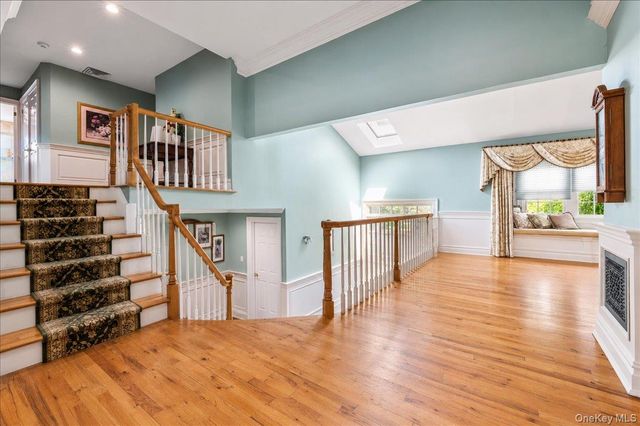 100 Cabot Road, Massapequa, NY 11758