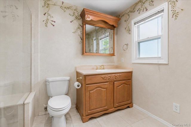 100 Cabot Road, Massapequa, NY 11758