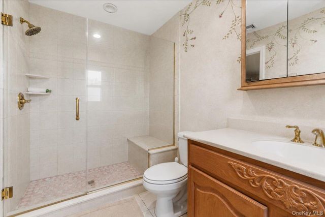 100 Cabot Road, Massapequa, NY 11758