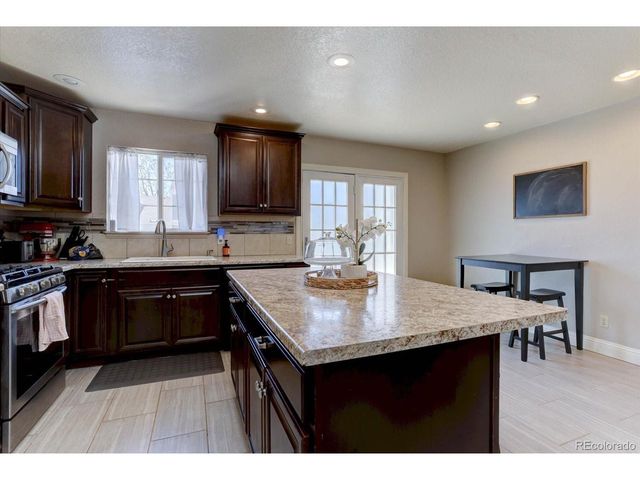 19609 Rosewood Ct, Parker, CO 80138