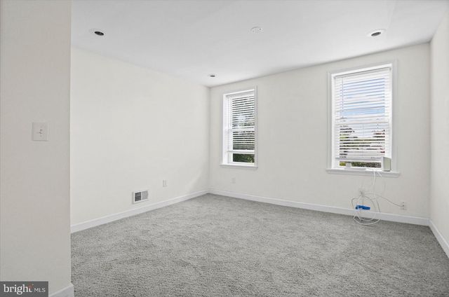 609 MCKEWIN AVE, Baltimore, MD 21218