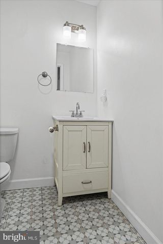 609 MCKEWIN AVE, Baltimore, MD 21218