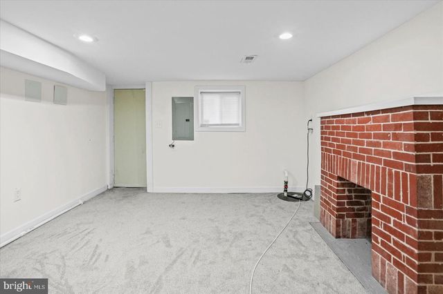 609 MCKEWIN AVE, Baltimore, MD 21218