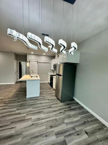 5402 N Crown Point, Pharr, TX 78577