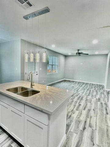 5402 N Crown Point, Pharr, TX 78577