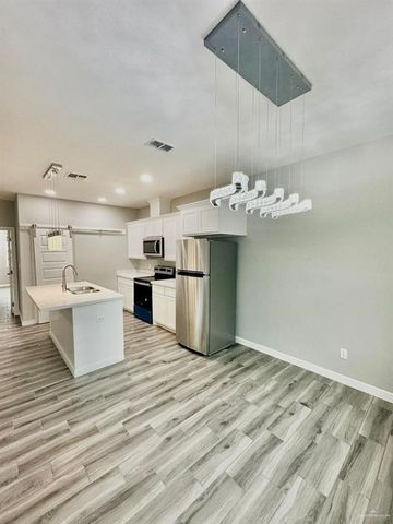 5402 N Crown Point, Pharr, TX 78577