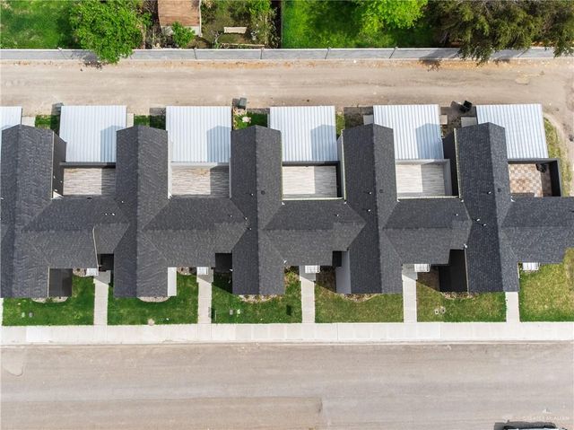 5402 N Crown Point, Pharr, TX 78577