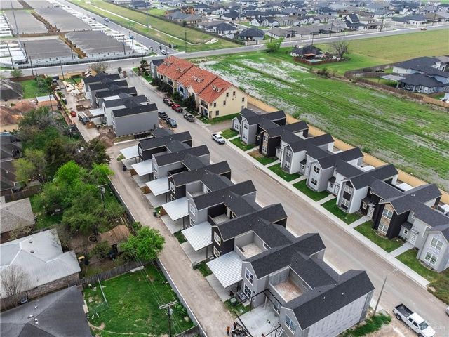 5402 N Crown Point, Pharr, TX 78577