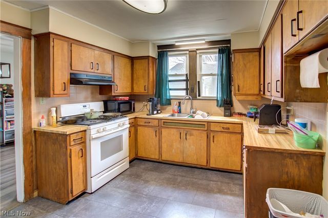 507 W Smith, Medina, OH 44256