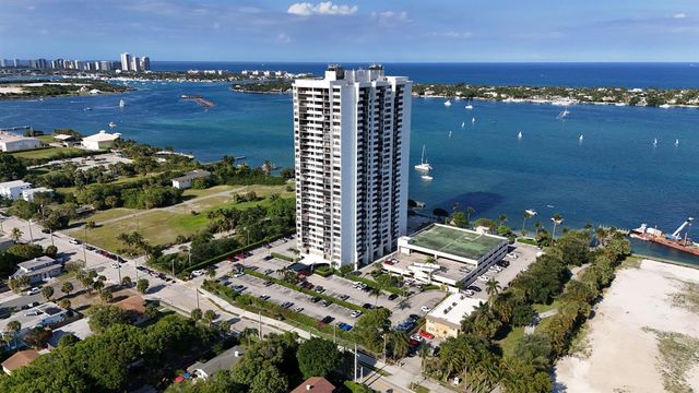 5600 N Flagler Drive 905, West Palm Beach, FL 33407