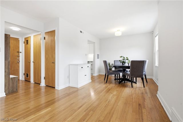 2401 Euclid Heights Boulevard, Cleveland Heights, OH 44106