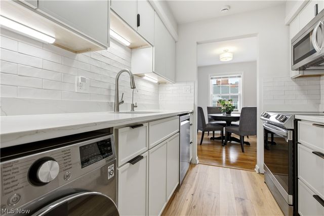2401 Euclid Heights Boulevard, Cleveland Heights, OH 44106