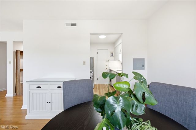 2401 Euclid Heights Boulevard, Cleveland Heights, OH 44106