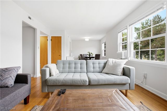 2401 Euclid Heights Boulevard, Cleveland Heights, OH 44106