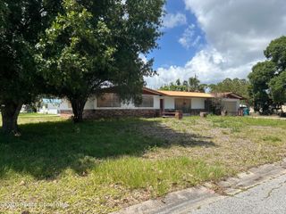 909 Hall Street, Melbourne, FL 32901