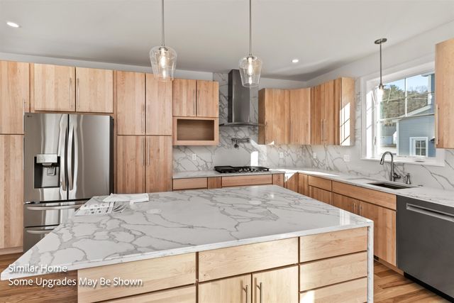 45 Shearwater Drive, Portsmouth, NH 03801