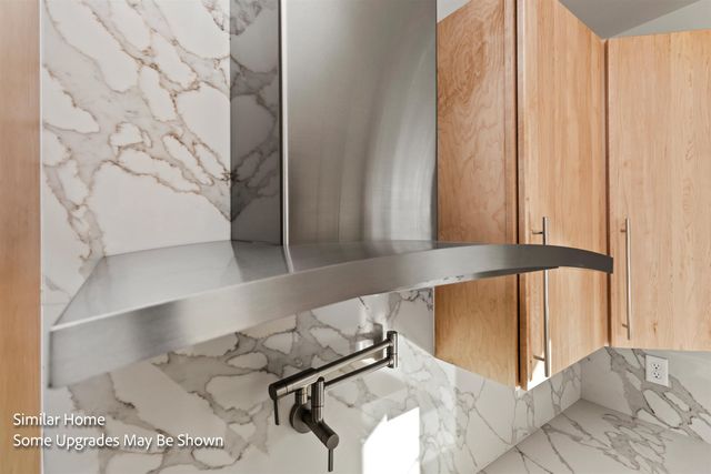 45 Shearwater Drive, Portsmouth, NH 03801