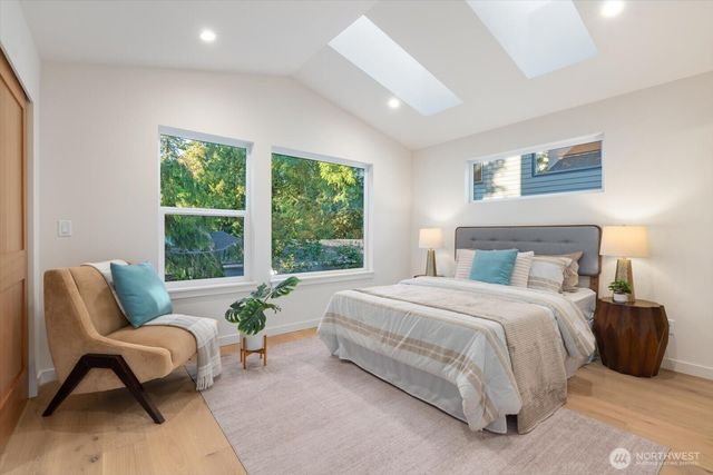 3704 NE 137th Street, Seattle, WA 98125