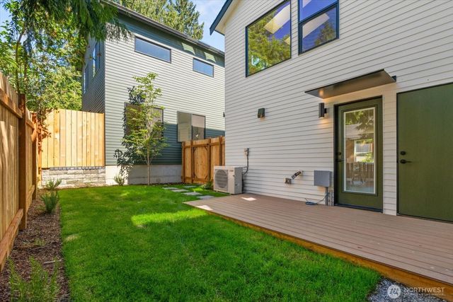 3704 NE 137th Street, Seattle, WA 98125