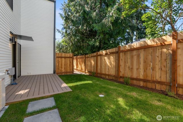 3704 NE 137th Street, Seattle, WA 98125