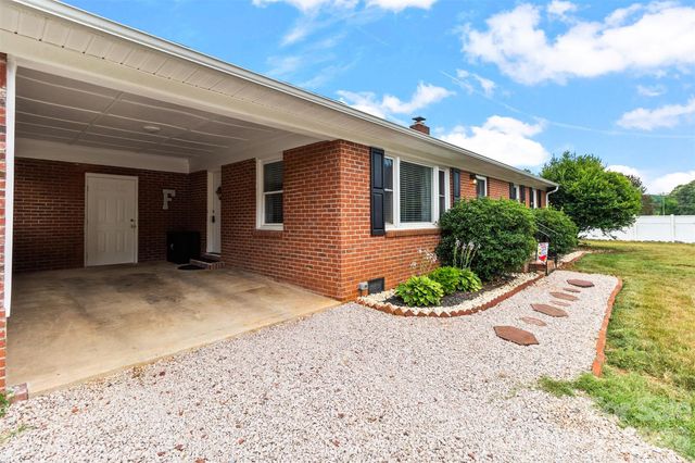 158 Baxter Road, Cherryville, NC 28021