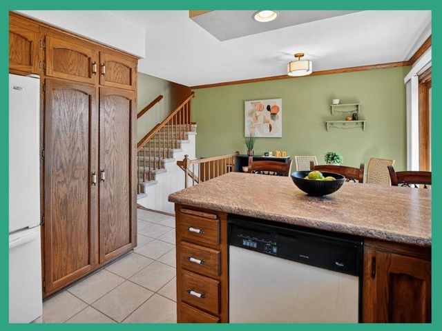 7130 S Hill Road, Deforest, WI 53532
