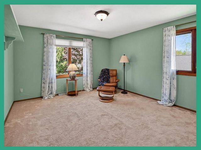 7130 S Hill Road, Deforest, WI 53532