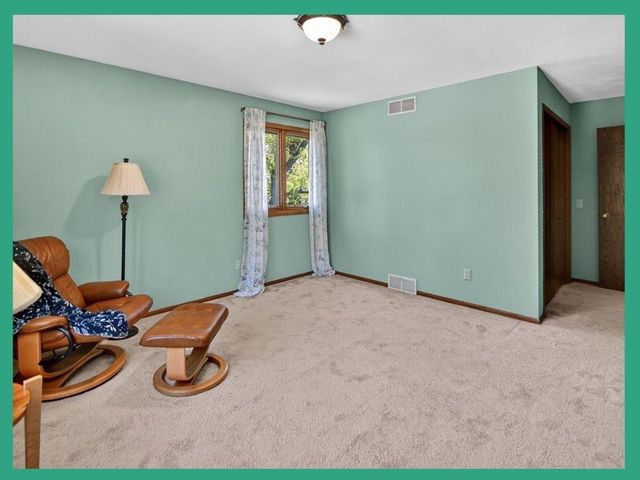 7130 S Hill Road, Deforest, WI 53532