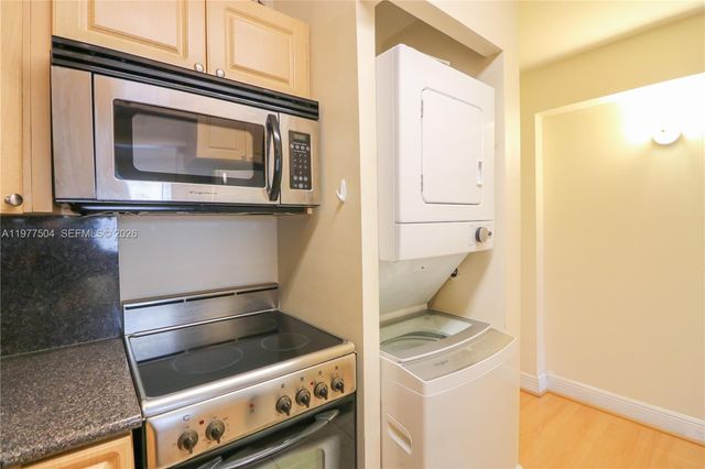 134 SW 7th Ave 403, Miami, FL 33130