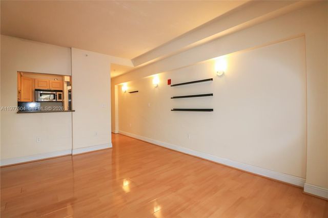 134 SW 7th Ave 403, Miami, FL 33130