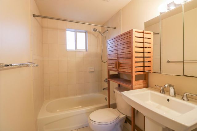 134 SW 7th Ave 403, Miami, FL 33130