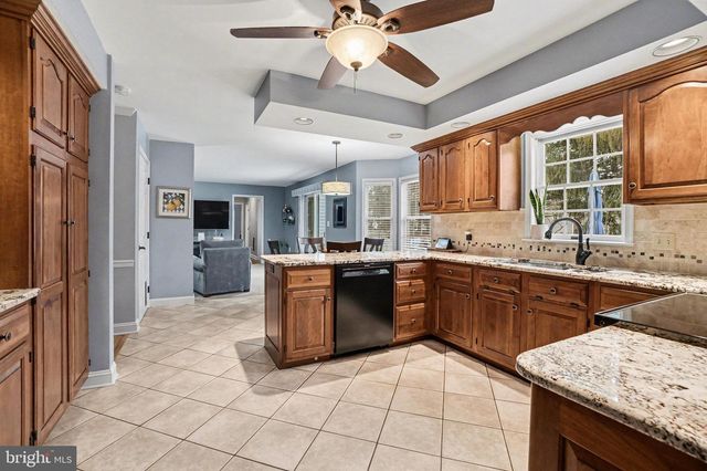 3809 PAMAY DR, Mechanicsburg, PA 17050