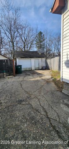 326 Potter Avenue, Lansing, MI 48910