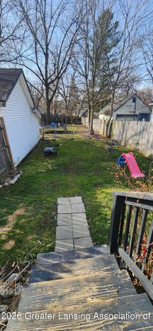 326 Potter Avenue, Lansing, MI 48910