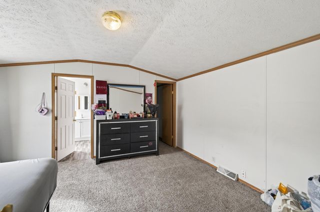 3234 NE 89th Drive NE, Blaine, MN 55449