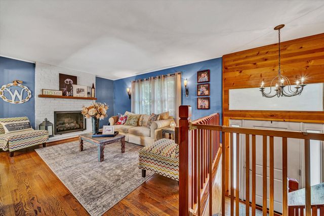 5217 Lipps RD, Roanoke, VA 24018