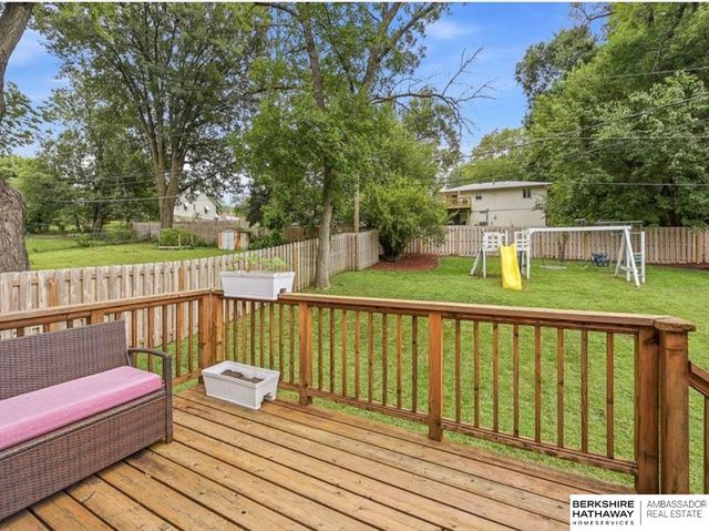 707 Lila Avenue, Bellevue, NE 68005