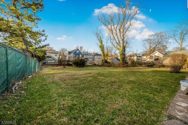 1123 E 3Rd St, Plainfield City, NJ 07062