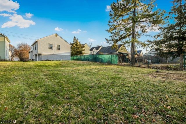 1123 E 3Rd St, Plainfield City, NJ 07062